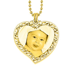 Forever in Gold Openwork Curved Heart Pendant